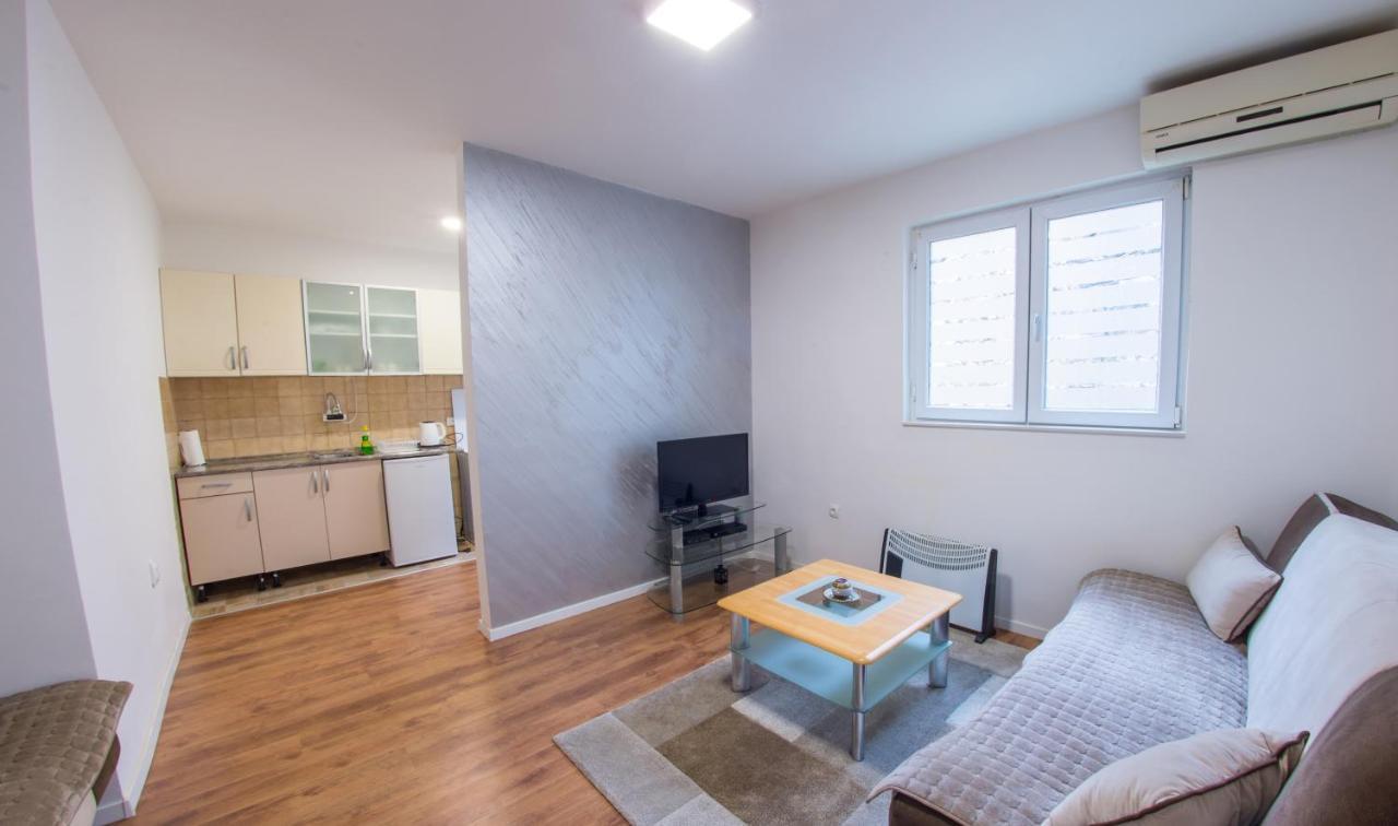 Cozy Corner Near Old Town Apartamento Mostar Exterior foto